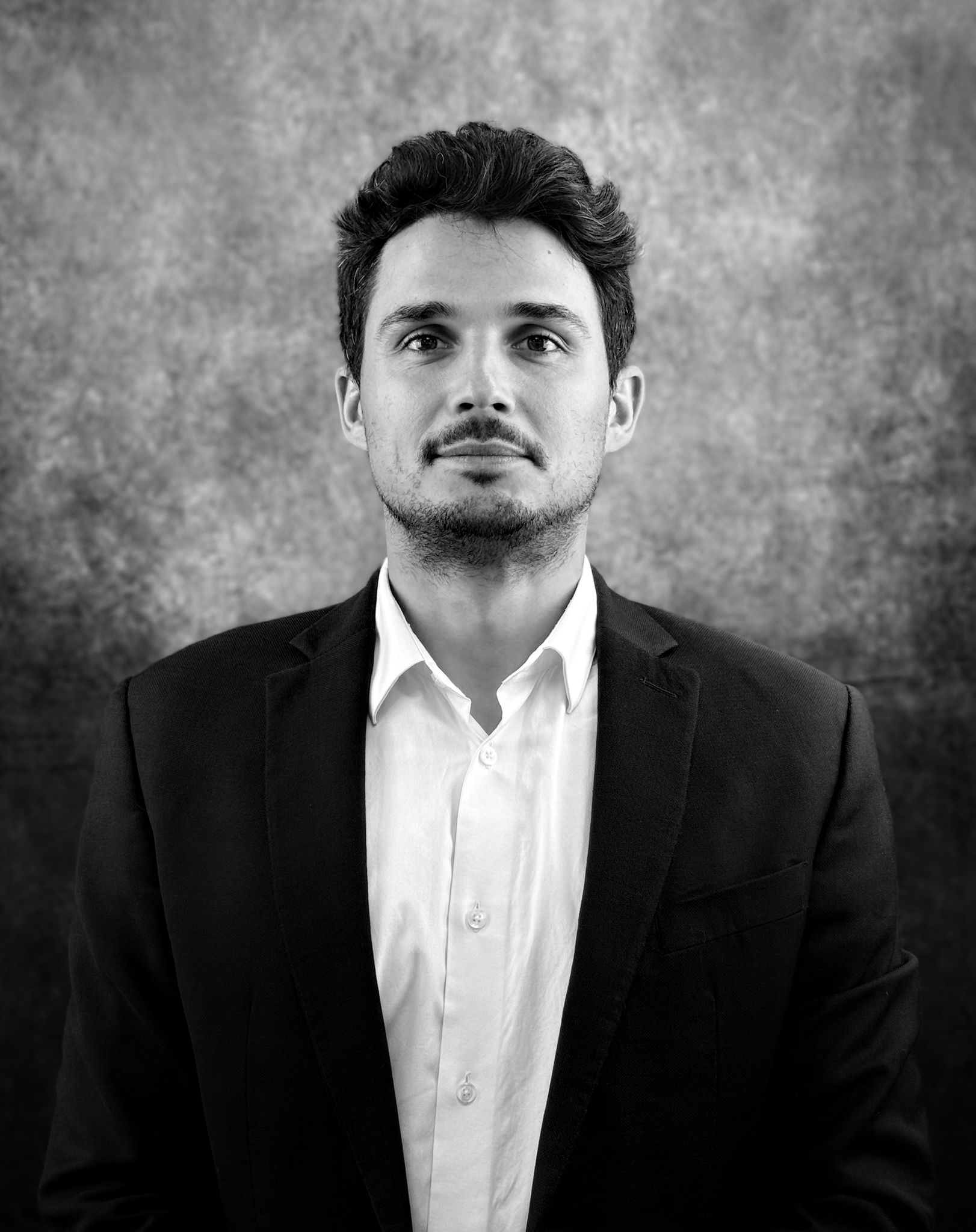 Sedri employee